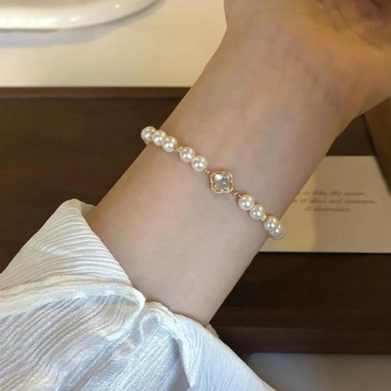 Pearl Clover Bracelet Exquisite Bracelet - Dress To Impress